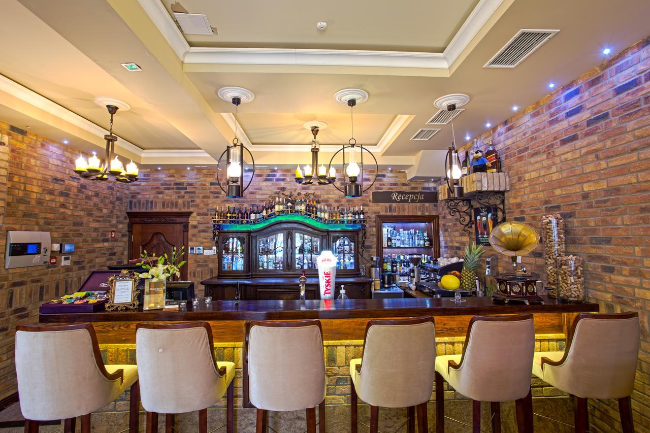 Hotel Roza Kamieniec Wroclawski Extérieur photo